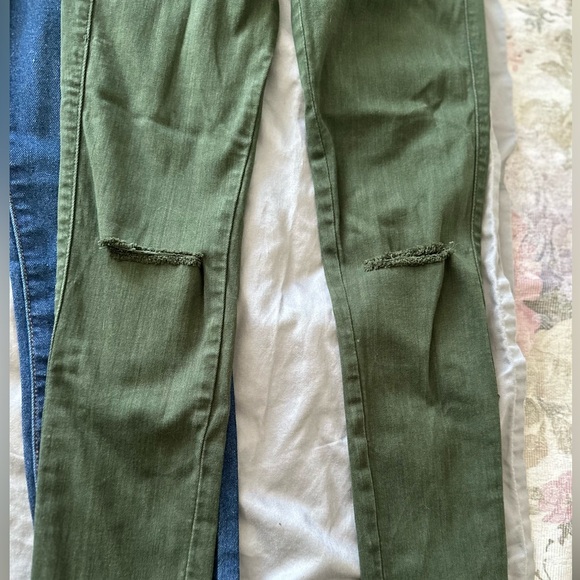 Fashion Nova NWT Skinny Jeans Size 0/1 - Picture 6 of 9